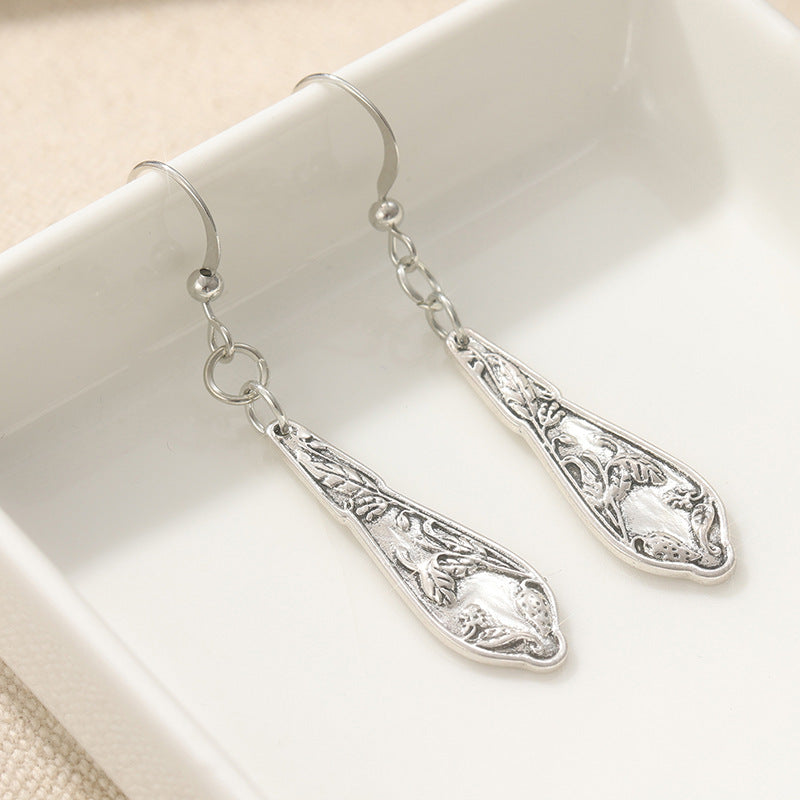 Retro Spoon-Shaped Earrings In Copper And Silver Color