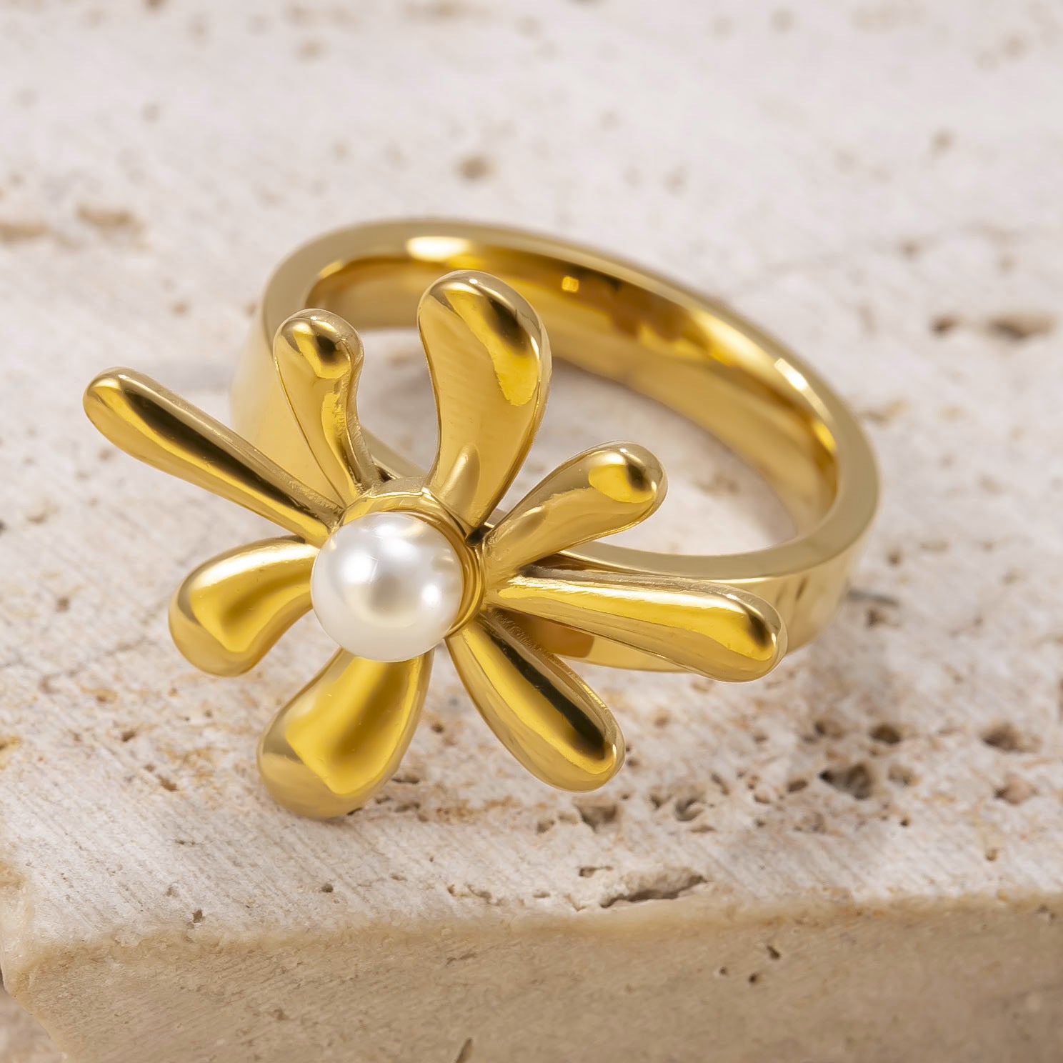 Flower-inlaid Pearl Stainless Steel Ring For Women