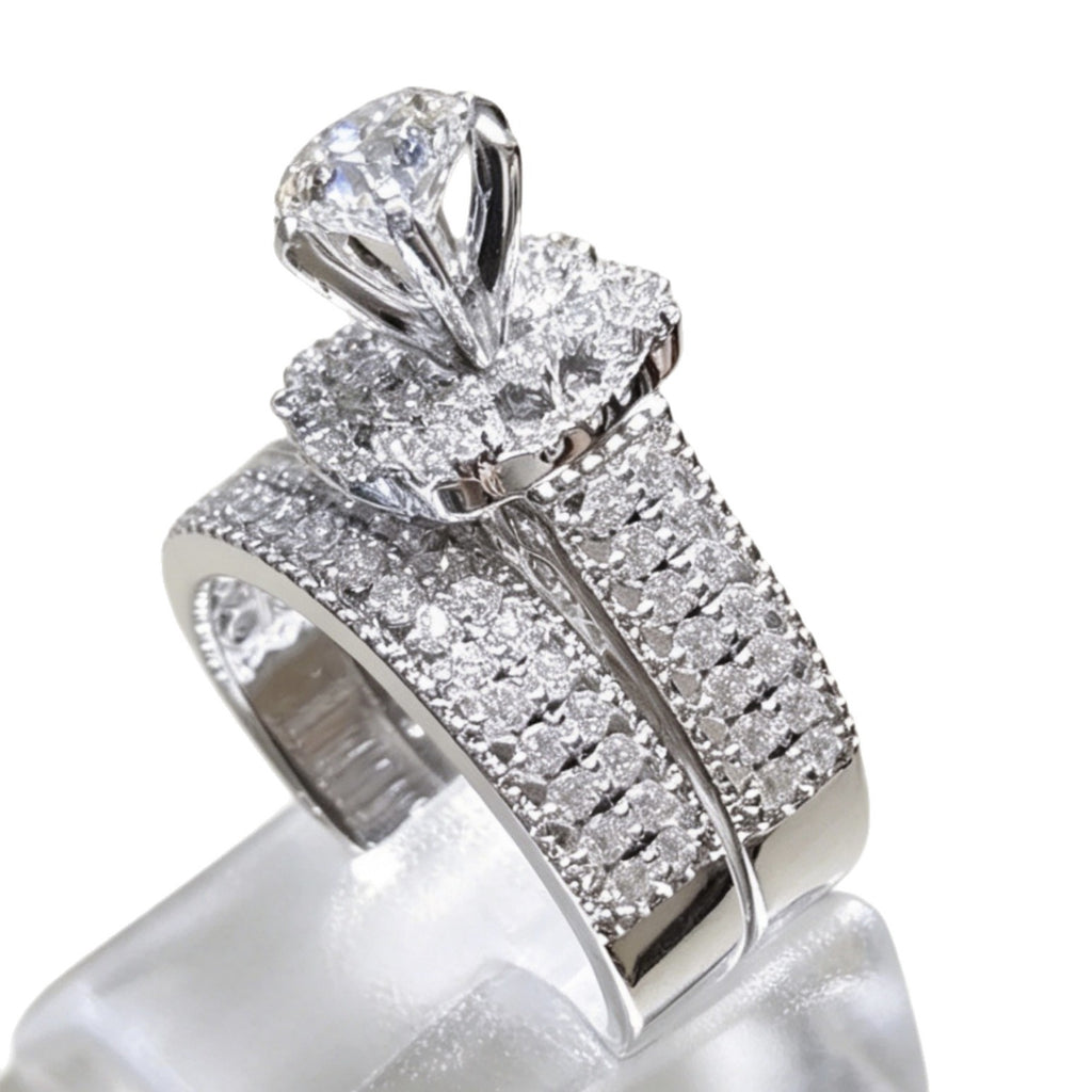 Fashionable Light Luxury Fully Diamond-Encrusted Platinum-Plated Womens Ring