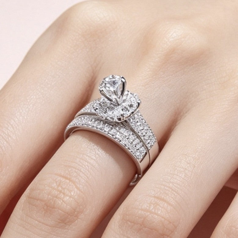 Fashionable Light Luxury Fully Diamond-Encrusted Platinum-Plated Womens Ring