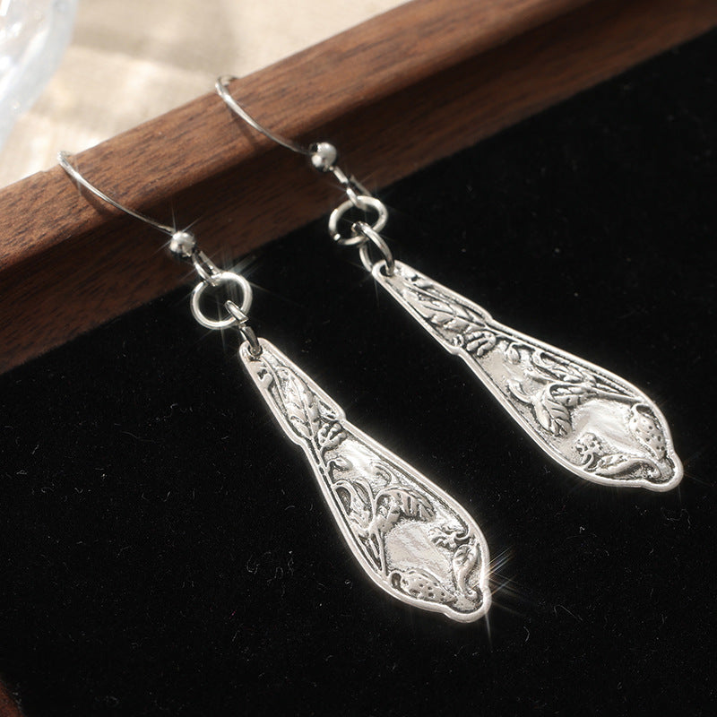 Retro Spoon-Shaped Earrings In Copper And Silver Color