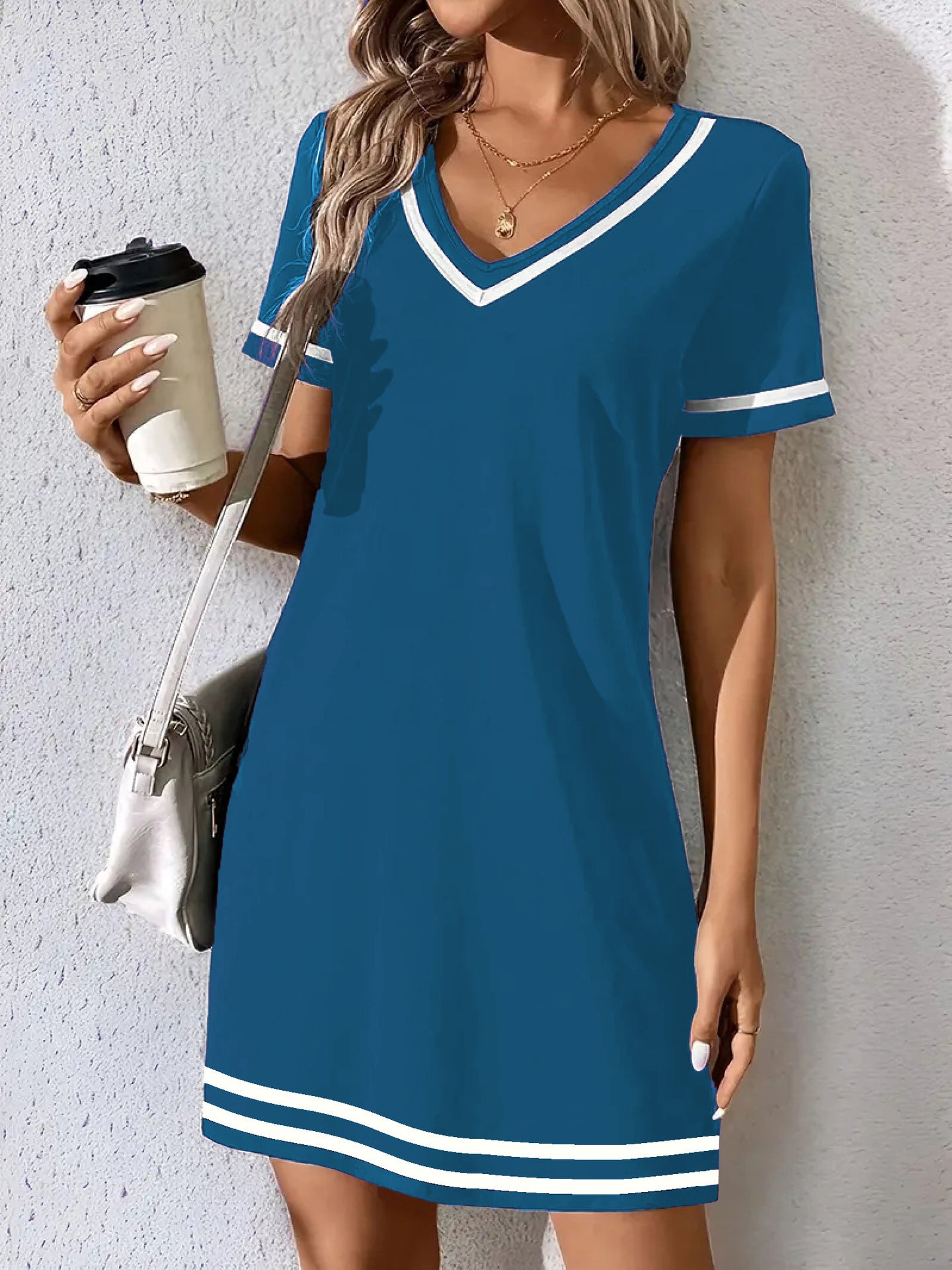 V-neck Fashionable And Elegant Contrast-color Short-sleeve Dress