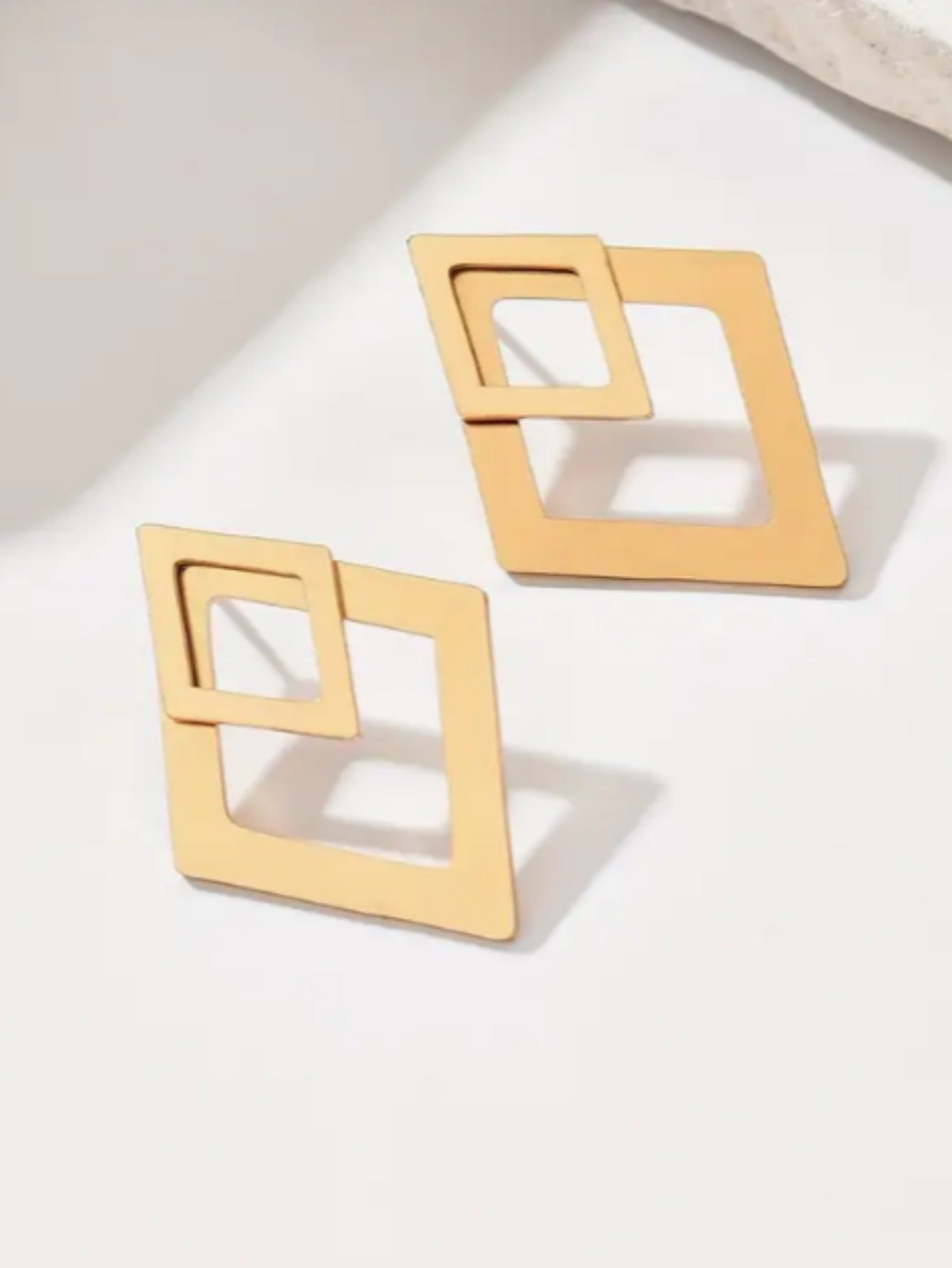 European And American Style Simple Diamond-Shaped Earrings For Women