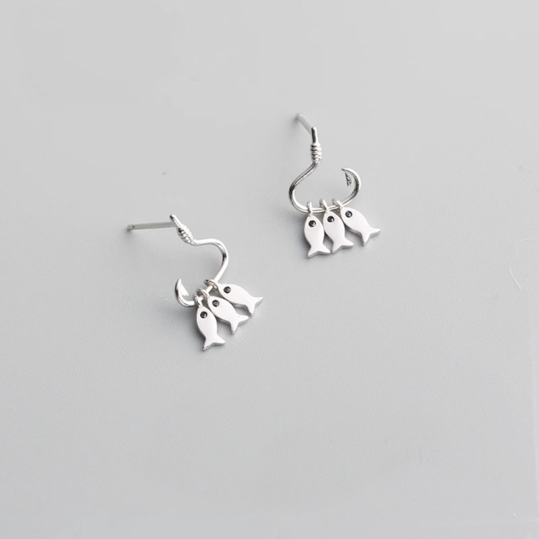 Minimalist Fish Earring For Women High-end Versatile And Willing To Take The Bait