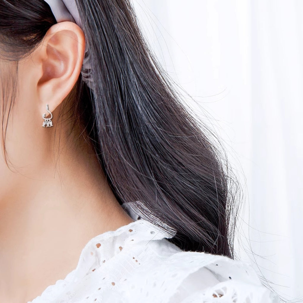 Minimalist Fish Earring For Women High-end Versatile And Willing To Take The Bait