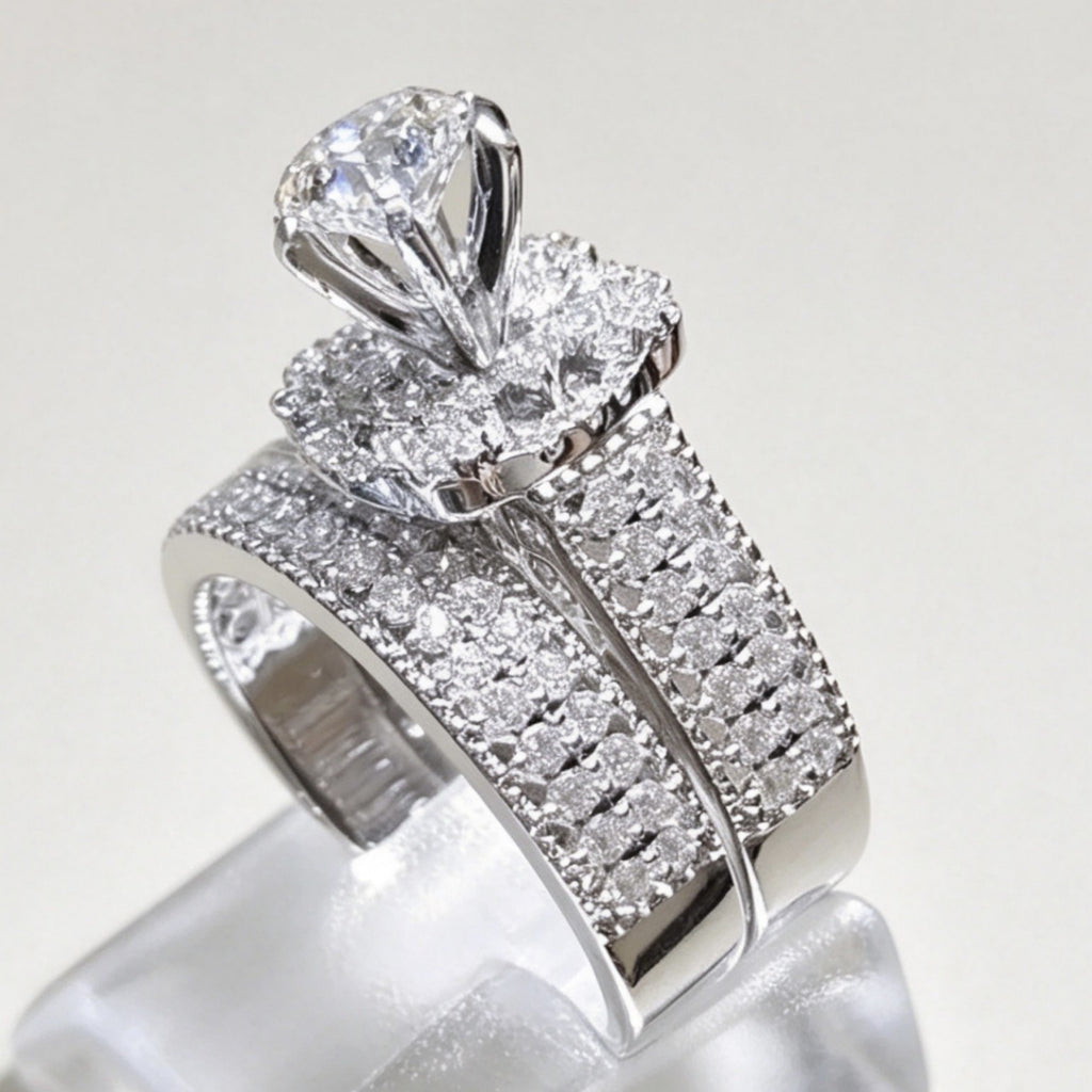 Fashionable Light Luxury Fully Diamond-Encrusted Platinum-Plated Womens Ring