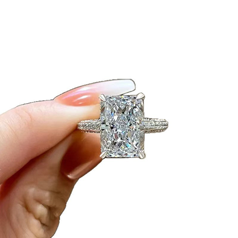 Ring Inlaid With An Extra-large Zircon